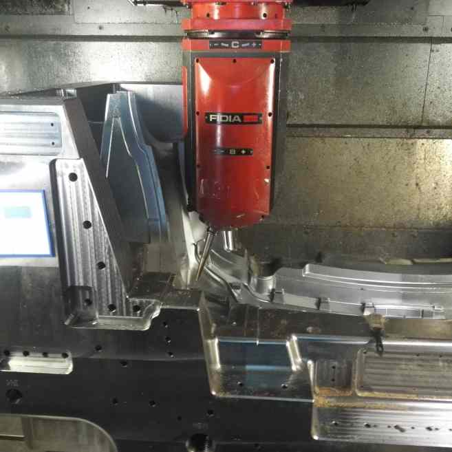 Automotive bumper mould maker in China 1