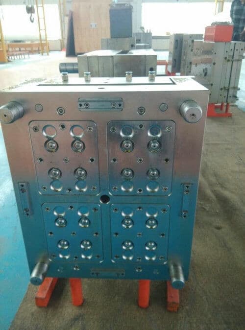 Cómo encontrar una buena empresa china de moldes de plástico 5 moldeo por inyección en china